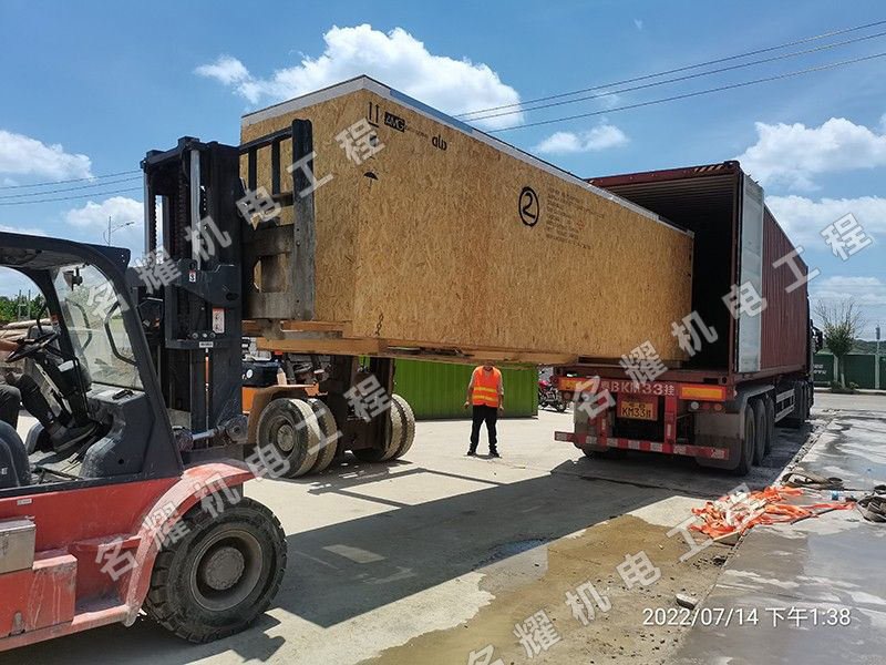 貴陽塞峰飛機(jī)發(fā)動機(jī)制造